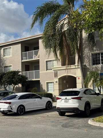 5005 Wiles Rd, Coconut Creek, FL 33073