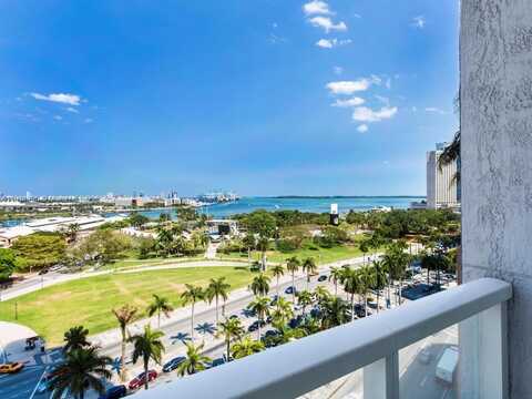 244 Biscayne Blvd, Miami, FL 33132