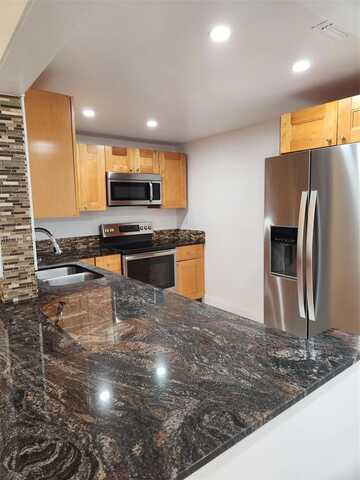 4384 NW 9th Ave, Deerfield Beach, FL 33064