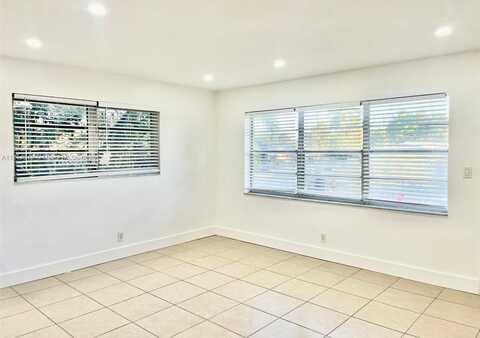 2255 SE 5th St, Pompano Beach, FL 33062
