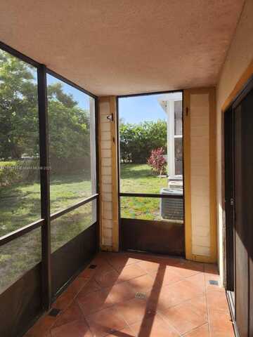 19055 NW 62nd Ave, Hialeah, FL 33015