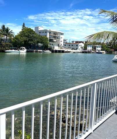 8271 Crespi Blvd, Miami Beach, FL 33141