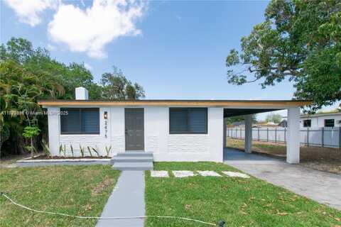 2475 NW 95th Ter, Miami, FL 33147