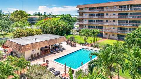 5300 Washington St, Hollywood, FL 33021