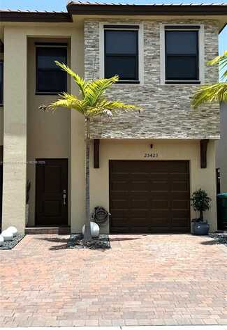 25423 SW 108th Ct, Homestead, FL 33032