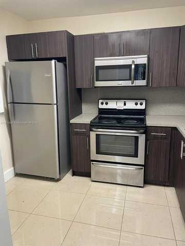 5120 SW 40th Ave, Dania Beach, FL 33314
