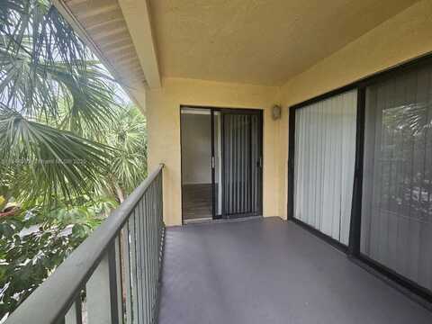 9999 Summerbreeze Dr, Sunrise, FL 33322