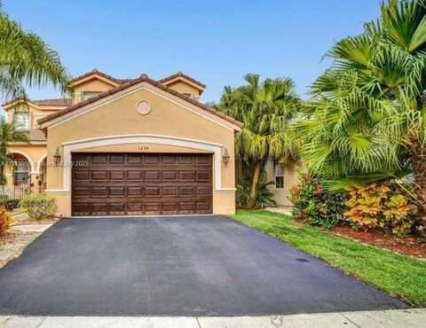 1294 Chinaberry Dr, Weston, FL 33327
