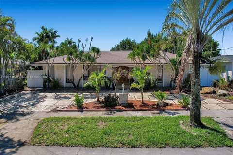 2310 NE 195th St, Miami, FL 33180