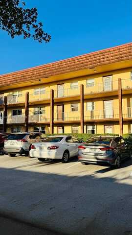 2720 N Pine Island Rd, Sunrise, FL 33322