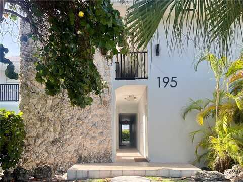 195 Sunrise Dr, Key Biscayne, FL 33149