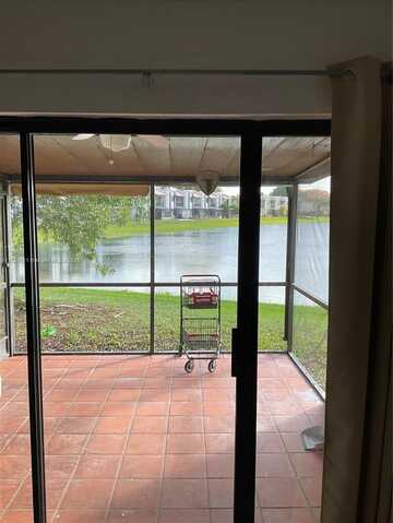 510 W Park Dr, Miami, FL 33172