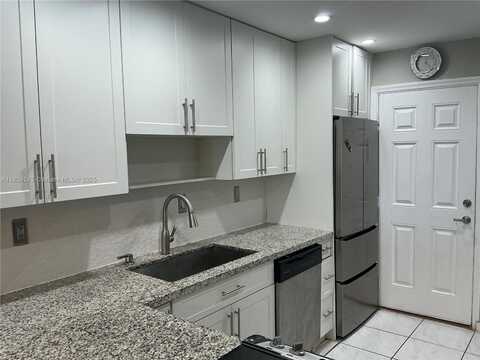 1160 NE 191st St, Miami, FL 33179