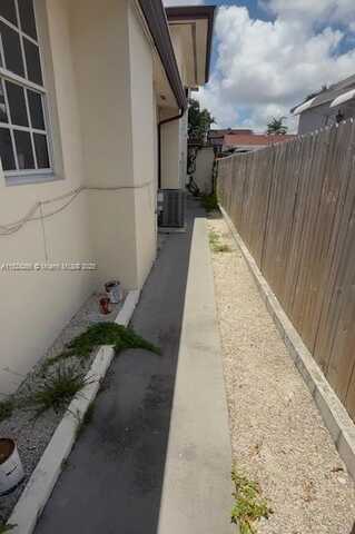 3615 NW 1st St, Miami, FL 33125