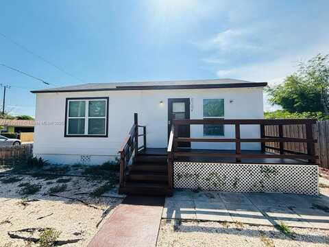 829 S L St, Lake Worth, FL 33460