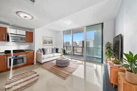 300 S Biscayne Blvd, Miami, FL 33131