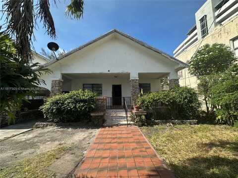 566 NW 1st St, Miami, FL 33128