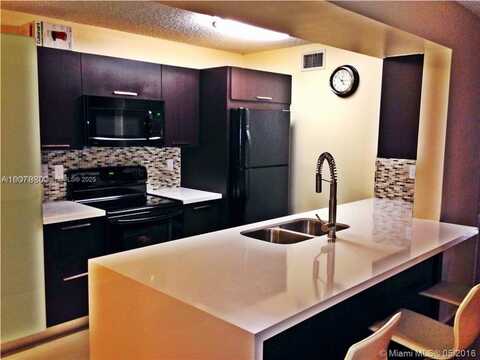 4652 NW 97th Pl, Doral, FL 33178