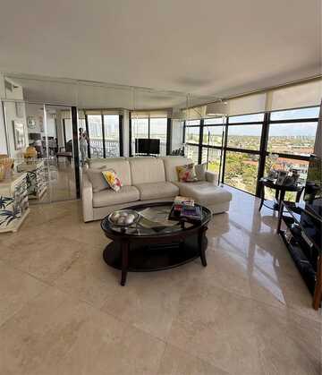 1000 Island Blvd, Aventura, FL 33160
