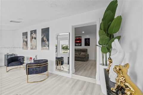 6474 Palm Ave, Hialeah, FL 33012