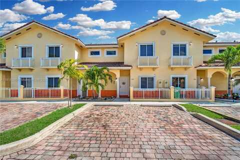 7472 NW 180th St, Hialeah, FL 33015