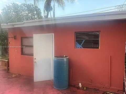 430 NW 121st St, Miami, FL 33168
