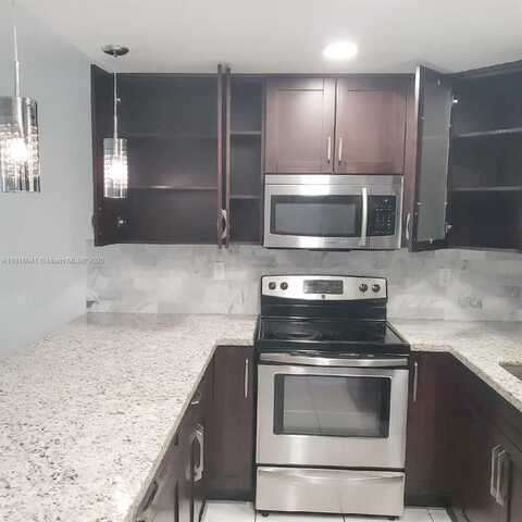 7705 Abbott Ave, Miami Beach, FL 33141