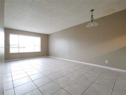 10179 Twin Lakes Dr, Coral Springs, FL 33071