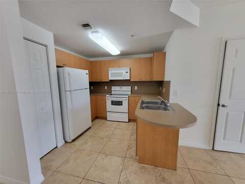 435 SW 12th Ave, Miami, FL 33130