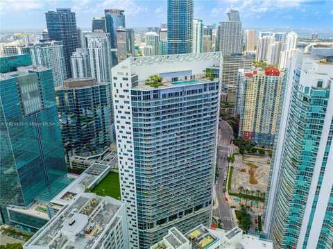 1300 Brickell Bay Dr, Miami, FL 33131