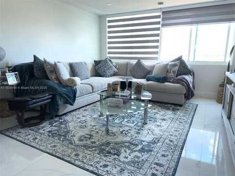 9125 SW 77th Ave, Miami, FL 33156