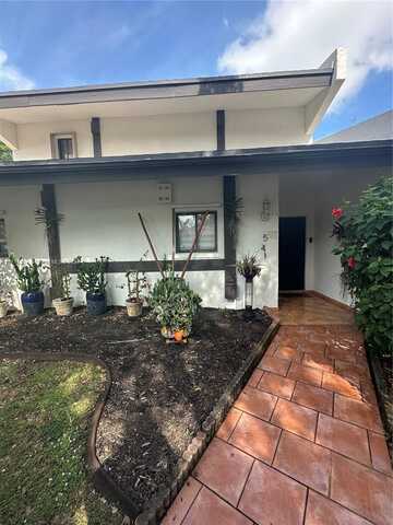 541 NE 199th Ln, Miami, FL 33179
