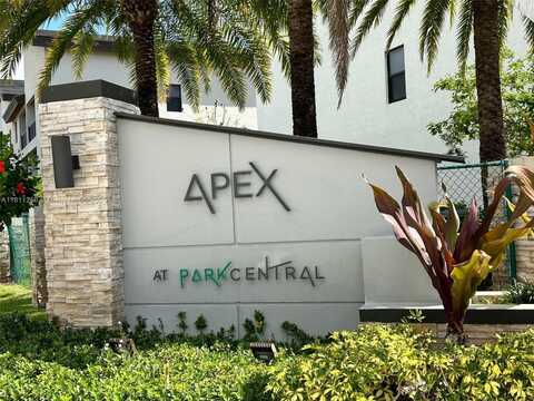 8005 NW 104th Ave, Doral, FL 33178
