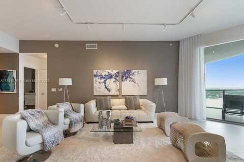 17301 Biscayne Blvd, North Miami Beach, FL 33160