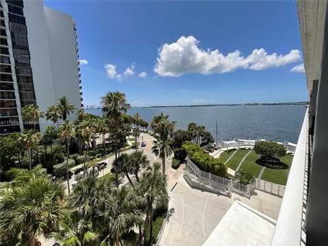 200 SE 15th Rd, Miami, FL 33129