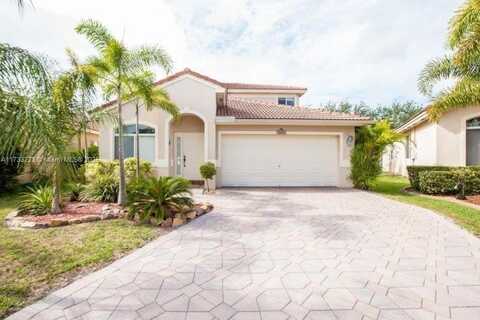 5053 Woodfield Way, Coconut Creek, FL 33073