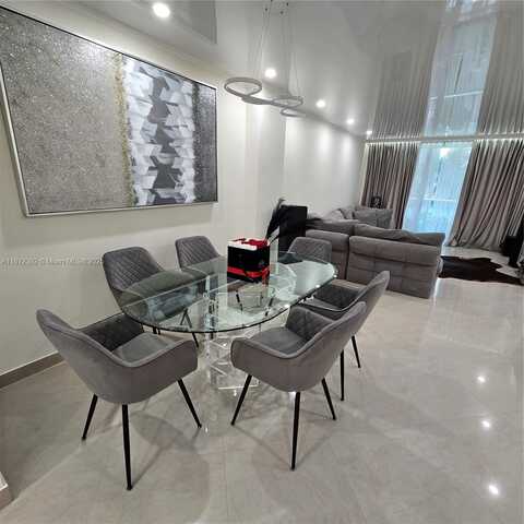19390 Collins Ave, Sunny Isles Beach, FL 33160