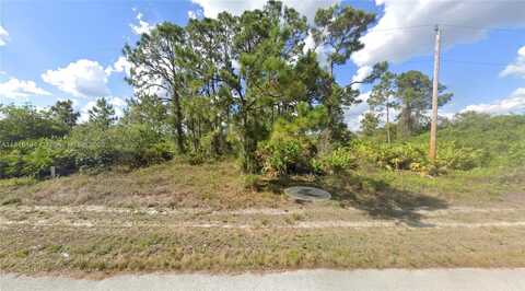 1053 Venture St, Lehigh Acres, FL 33974