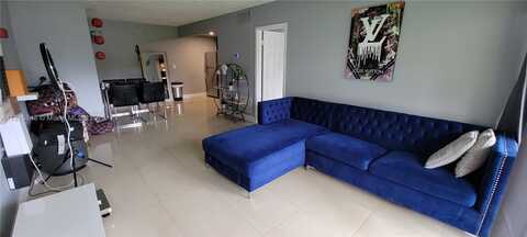 5773 Washington St, Hollywood, FL 33023