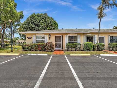 13785 Flora Pl, Delray Beach, FL 33484