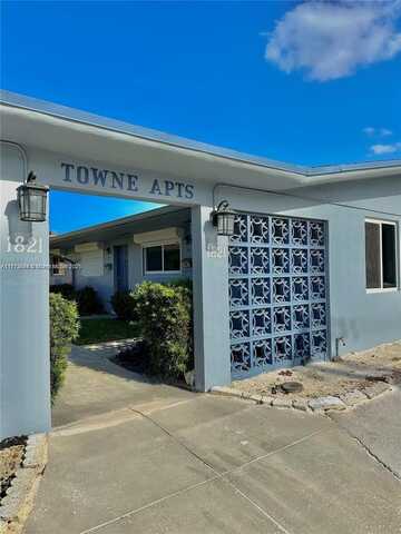 1821 N 17th Ct, Hollywood, FL 33020