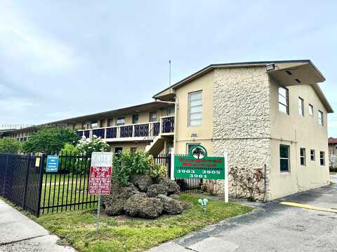 3905 SW 78th Ct, Miami, FL 33155