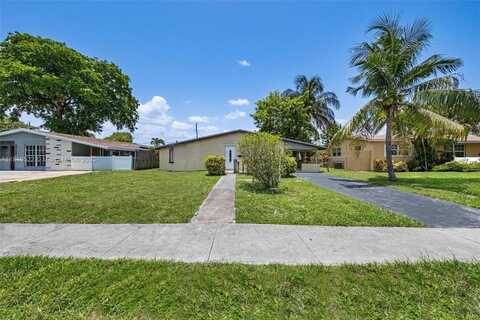 2130 Acapulco Dr, Miramar, FL 33023