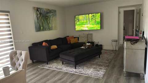 370 E LAUREL DR, Margate, FL 33063