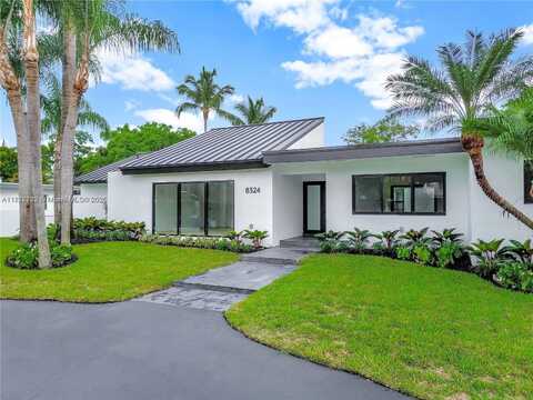 8324 SW 168th Ter, Palmetto Bay, FL 33157