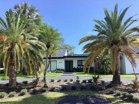 8324 SW 168th Ter, Palmetto Bay, FL 33157