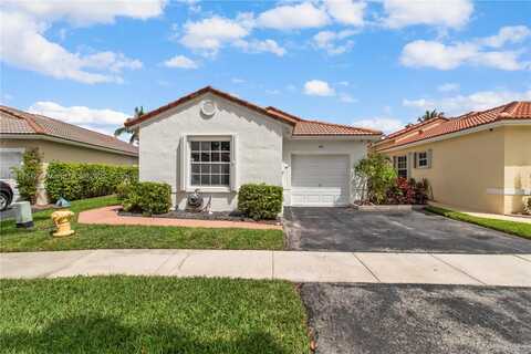 886 SW 180th Ter, Pembroke Pines, FL 33029