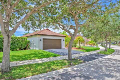 1270 Majesty Ter, Weston, FL 33327
