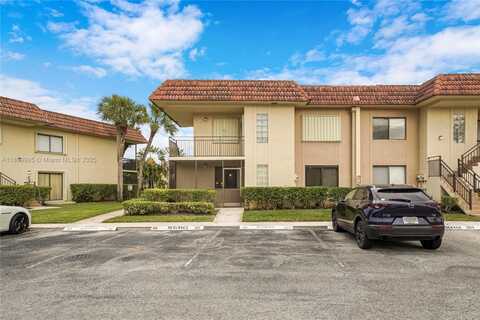 374 Lakeview Dr, Weston, FL 33326