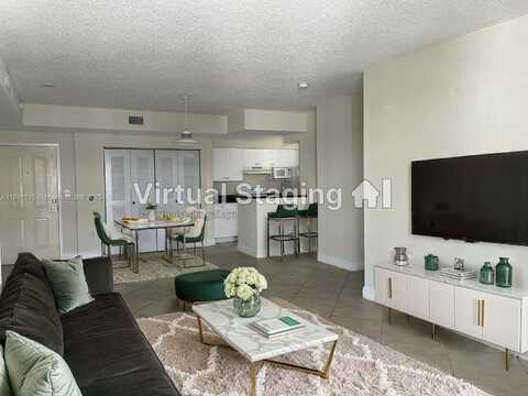 5085 NW 7th St, Miami, FL 33126